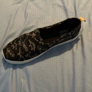 Youth size 6 glow in the dark